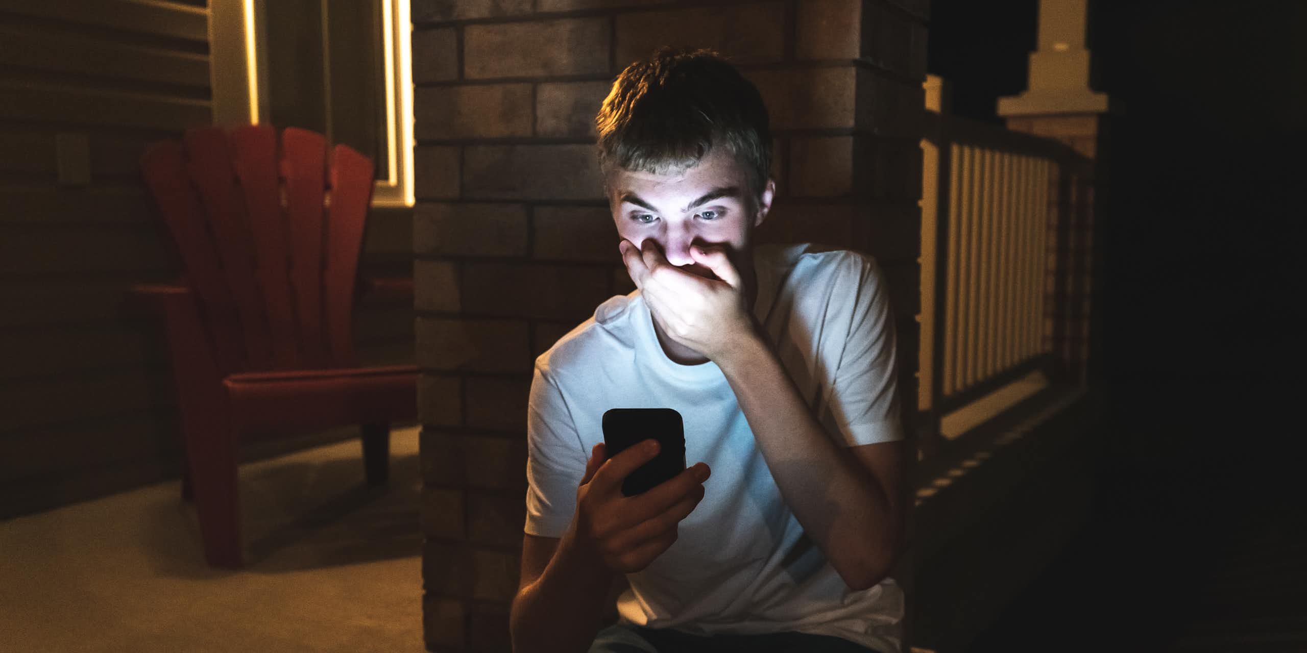 O envio de mensagens eróticas-sexuais, ou ‘sexting’, e seu impacto entre os adolescentes