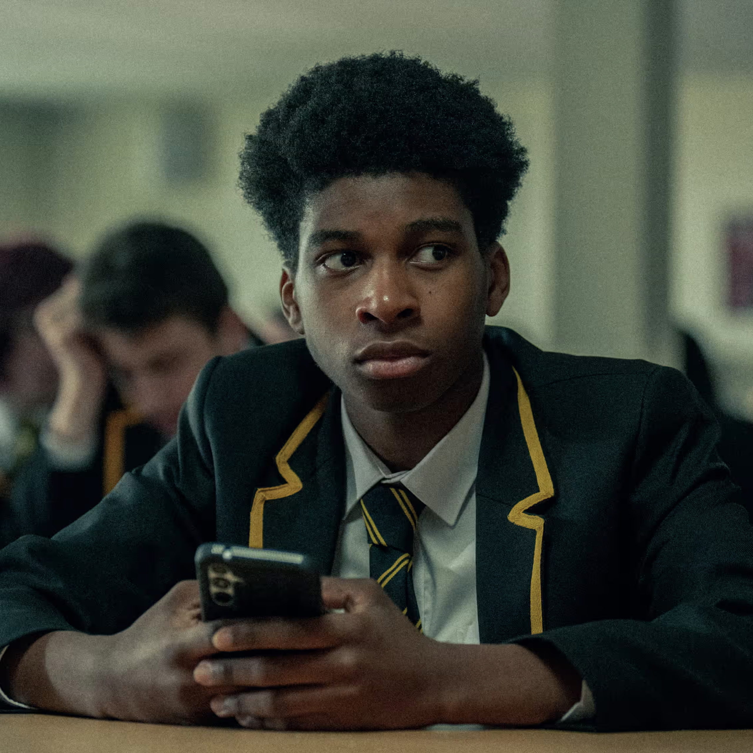 Distraídos e ansiosos: porque a luta para manter o foco tornou-se ato de resistência nas escolas e na sociedade